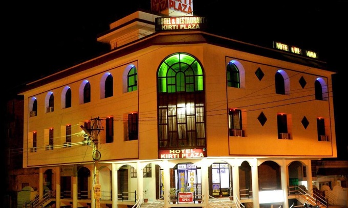 Chittorgarh Hotel | Hotel Kirti Plaza