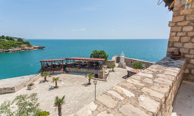 Ulcinj Hotel | Hotel Kulla e Balshajve
