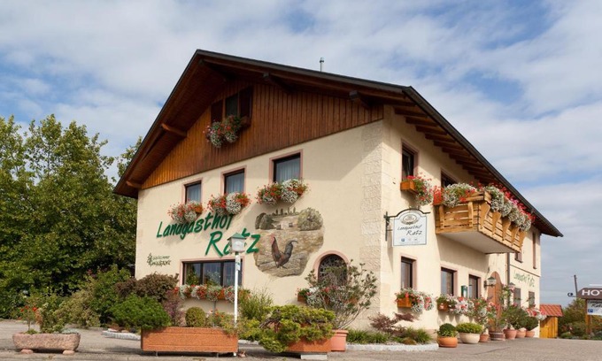 Helmlingen Hotel | Hotel Landgasthof Ratz