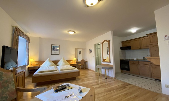 Roding Hotel | Hotel Lobmeyer