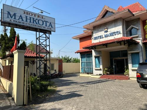 Pati Hotel | Hotel Mahkota