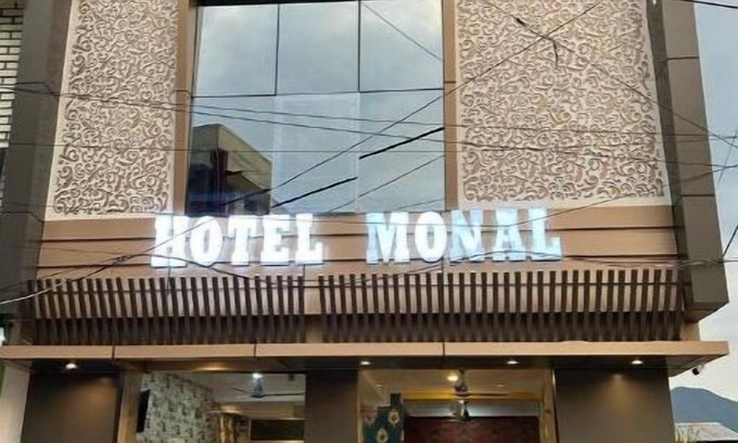 Pithoragarh Hotel | Hotel Monal Deluxe Roomn