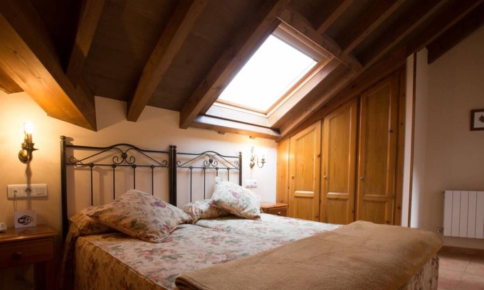 Arenas de Cabrales Hotel | Hotel Naranjo De Bulnes