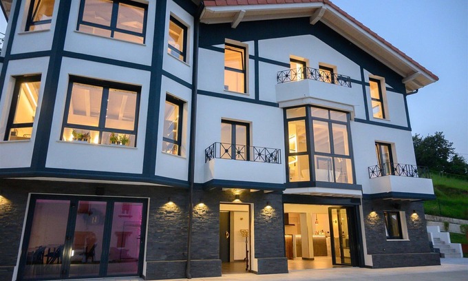 Gernika-Lumo Hotel | Hotel Neguetxea