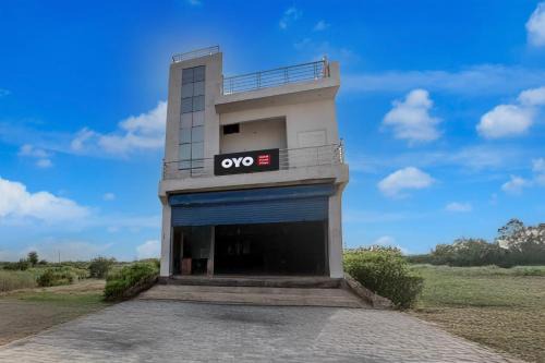Sikandra Rao Hotel | HOTEL O FOOD PLAZA