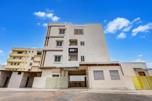 Guntur House | Hotel O Relax Guest Rooms