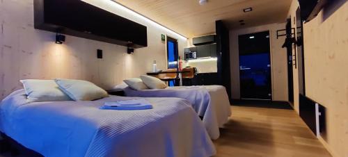 Nivala Apartment | Hotel OmaBox - Nivala - Oma huoneisto saunalla