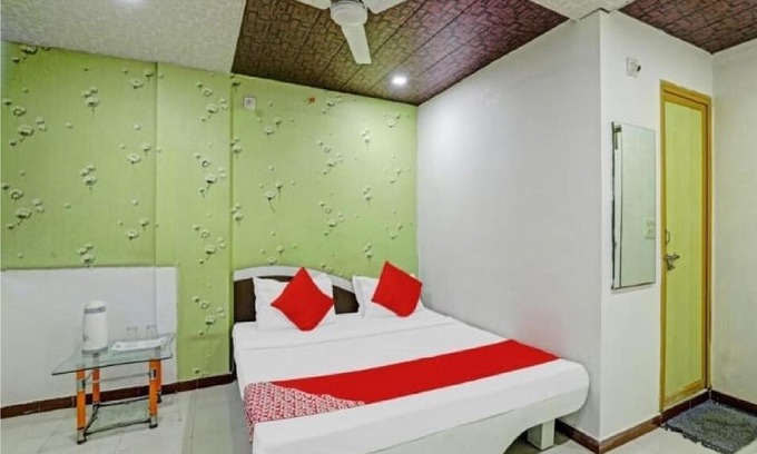 Ahmedabad Hotel | HOTEL ONCE