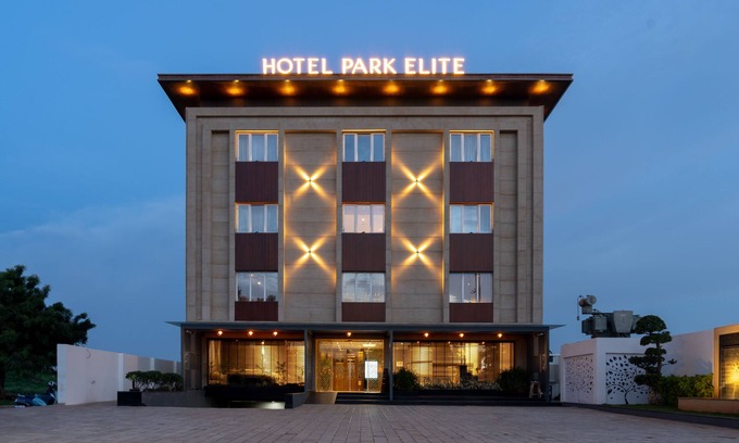 Gannavaram Hotel | Hotel Park Elite