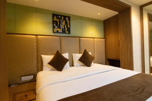 Thane West Hotel | Hotel Ratna Paradise Thane West