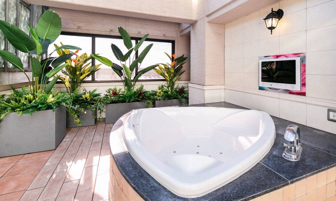 Midori Ward Hotel | Hotel Regent Oodaka - Adult Only