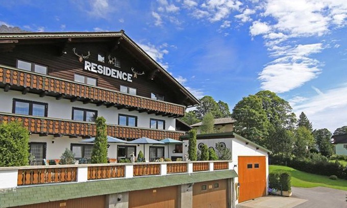 Schildlehen Apartment | Hotel Residence - double room, shower, WC
