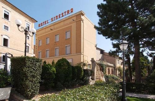 Recanati Old Town Hotel | Hotel Ristorante La Ginestra