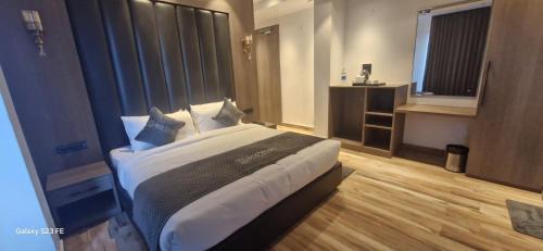 Raipur Maidan Hotel | Hotel Sea Moon