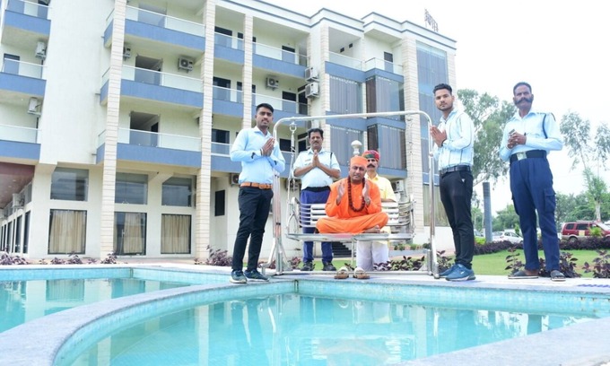 Neemuch Hotel | Hotel Shrestha Paradise