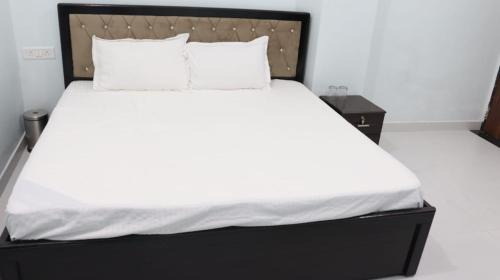 Ambikapur Hotel | Hotel Shri Shyam Kunj