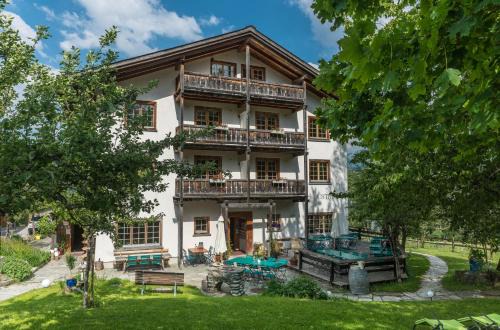 Tavanasa Hotel | Hotel Ucliva