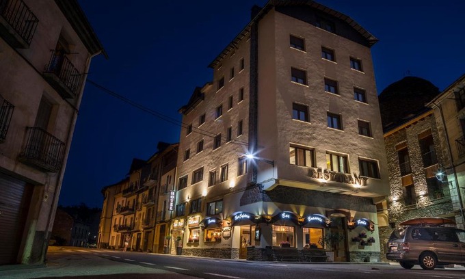 Rialp Hotel | Hotel Victor