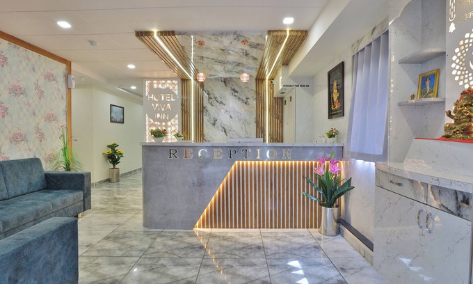 Vastrapur Hotel | Hotel Viva Inn