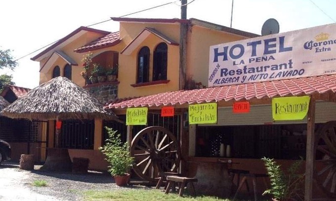 Tilaco House | Hotel y Cabaña La Peña