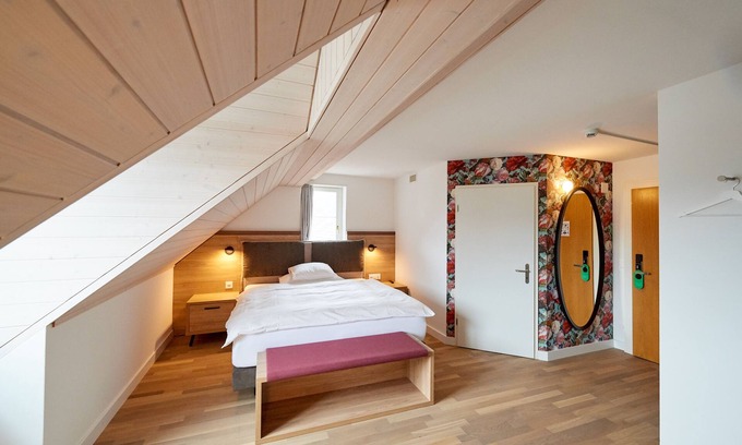 Buelach Hotel | Hotel zum goldenen Kopf