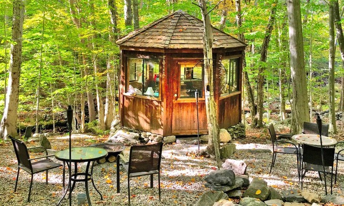 Bozrah House | House ∙ 1 bedroom ∙ 2 guests