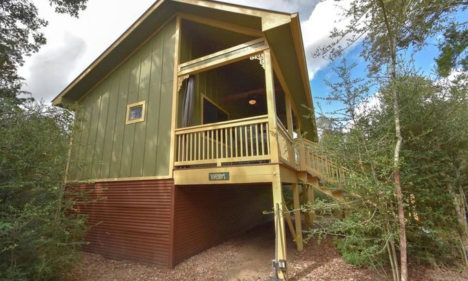 Brenham House | House ∙ 1 bedroom ∙ 2 guests