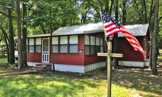 Denison House | House ∙ 1 bedroom ∙ 9 guests