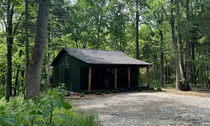 Carbondale House | House ∙ 1 bedroom ∙ 4 guests