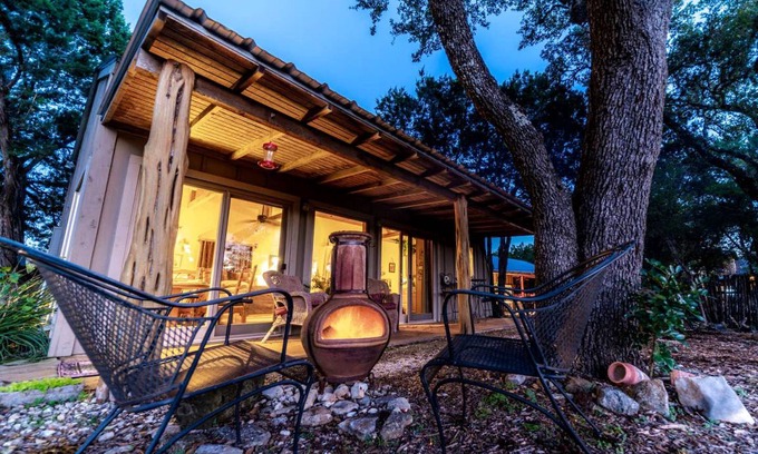 Pipe Creek House | House ∙ 1 bedroom ∙ 4 guests