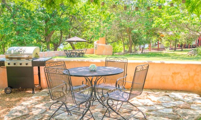 Mouth Of Pedernales House | House ∙ 1 bedroom ∙ 2 guests