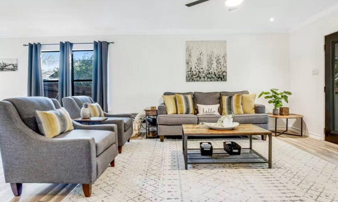 Round Rock House | House ∙ 2 bedrooms ∙ 8 guests