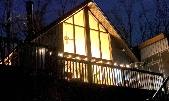 Hedgesville House | House ∙ 2 bedrooms ∙ 6 guests