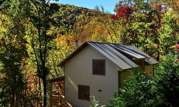 Lenoir House | House ∙ 3 bedrooms ∙ 10 guests