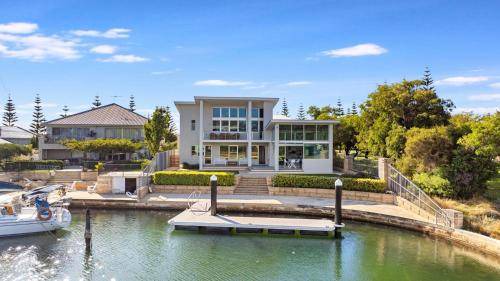 Geographe House | House ∙ 4 bedrooms ∙ 9 guests