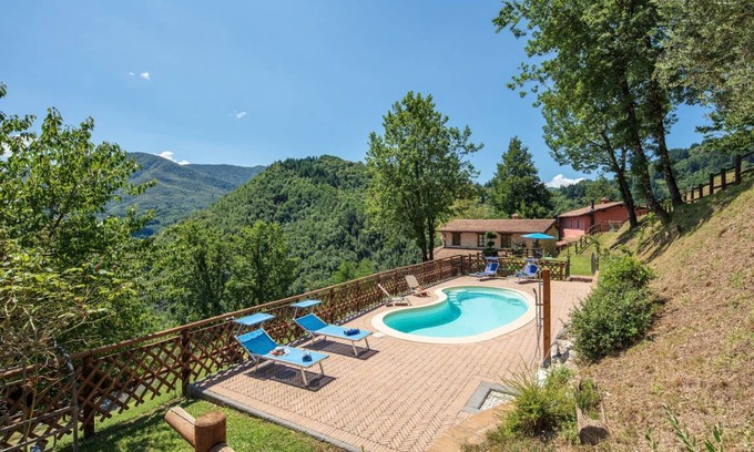 Molazzana House | House ∙ 5 bedrooms ∙ 14 guests