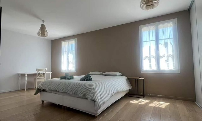 Esbly House | House 7 minutes from Disneyland Paris
