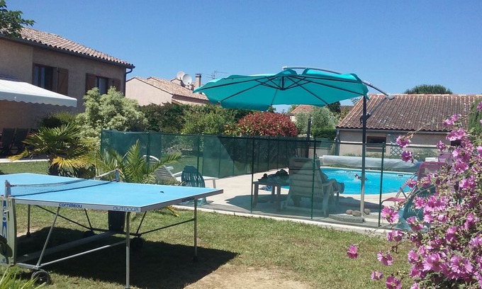 Plaisance-du-Touch House | House 8 to 10 pers private swimming pool at 15 km Toulouse 3 ch + Mezzanine 4 beds