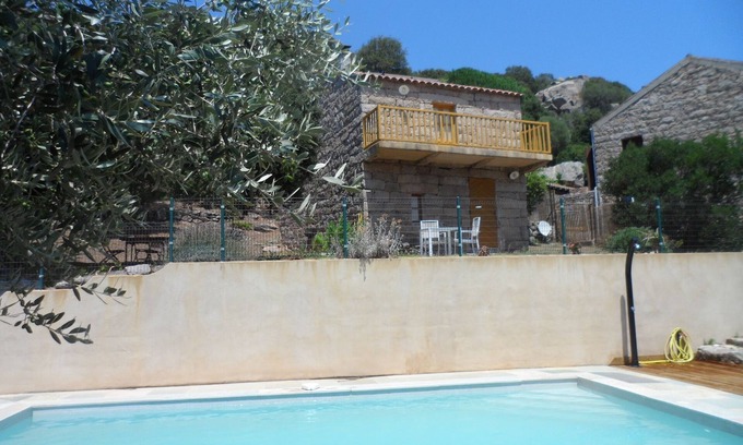 Santa Giulia House | House all stones in the maquis, private heated pool, wifi