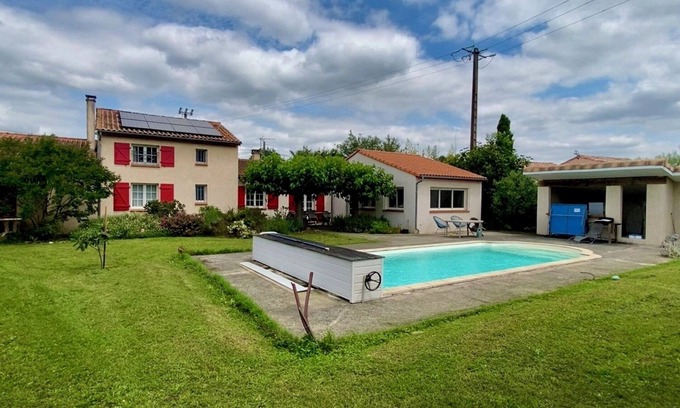 Fontenilles House | House and pool
