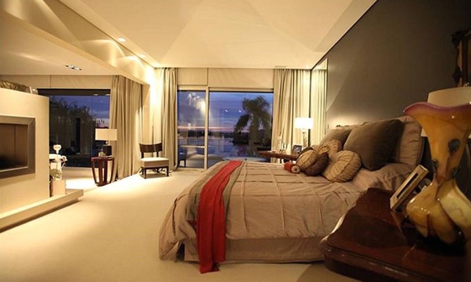 Nordelta House | House with great views to the Bahua Grande
