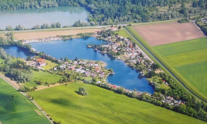 Ketsch House | House at the lake with its own lake plot very quiet