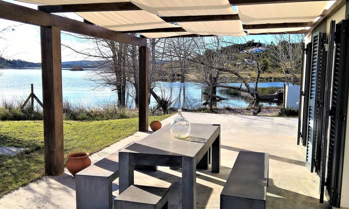 Ponte de Sor Cottage | House at the Montargil Dam - Near the water