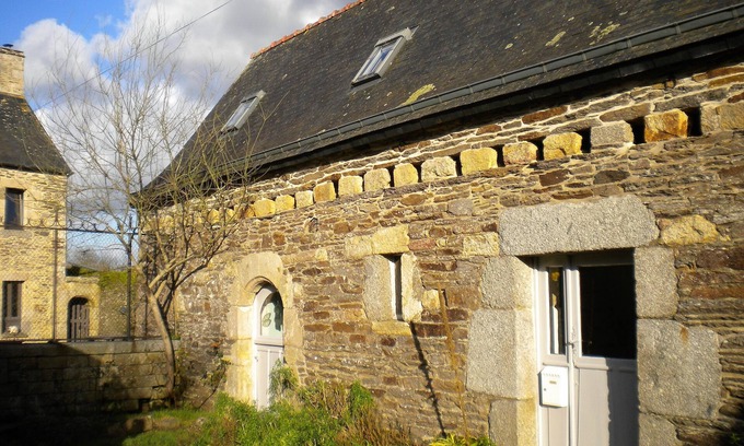 Saint-Laurent House | HOUSE COQUETTE IN A HISTORICAL AREA