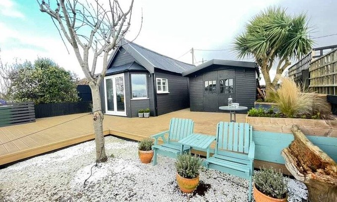 Repps with Bastwick House | House