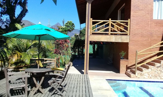 Nogueira House | House in beautiful condominium in downtown Itaipava with beautiful view.