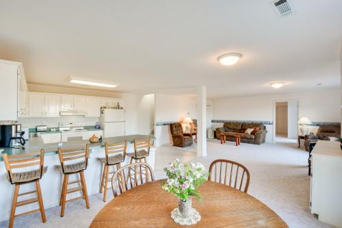 Hiawassee House | House in Hiawassee about 1 Mi From Lake Chatuge!