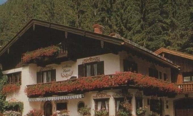 Bayrischzell Apartment | House in the best, quiet and sunny location (dogs welcome, not only tolerated)