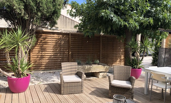 Eyragues House | House in the heart of the village
