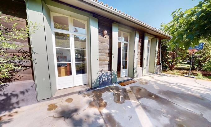 Vic-la-Gardiole House | House in Vic-la-Gardiole, 2 pers, Terrace, Close to Beach